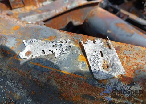 2011 Lincoln Navigator из США, поврежденный, VIN 5LMJJ2J51BEJ09637